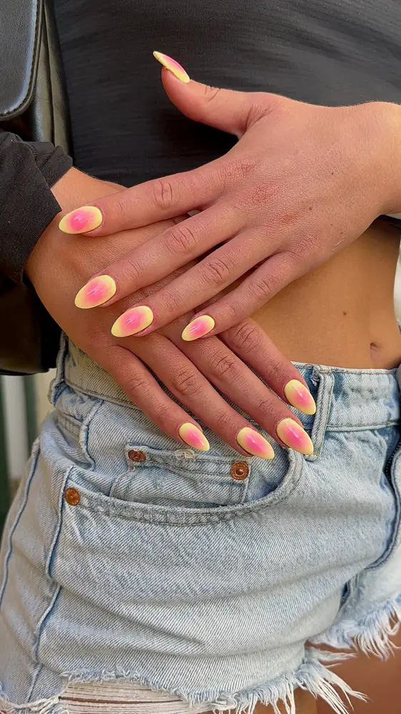 Nail art dos studios Dezstudio — exemplo 9
