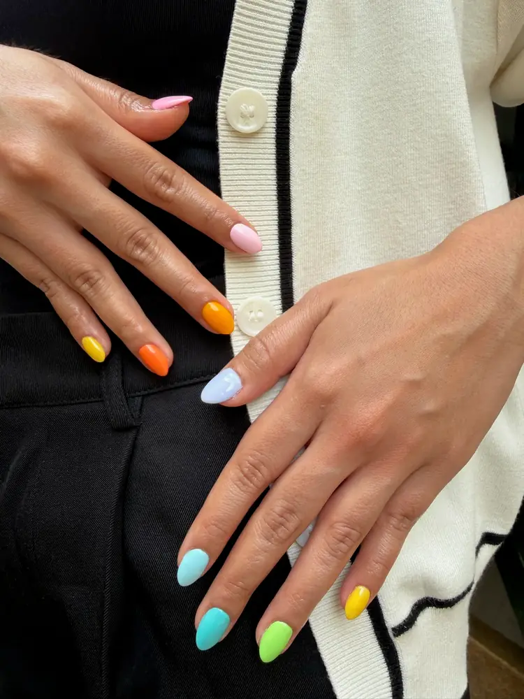 Nail art dos studios Dezstudio — exemplo 13