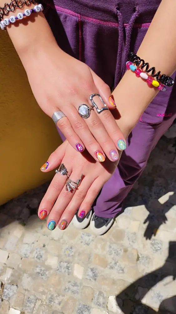 Nail art dos studios Dezstudio — exemplo 16