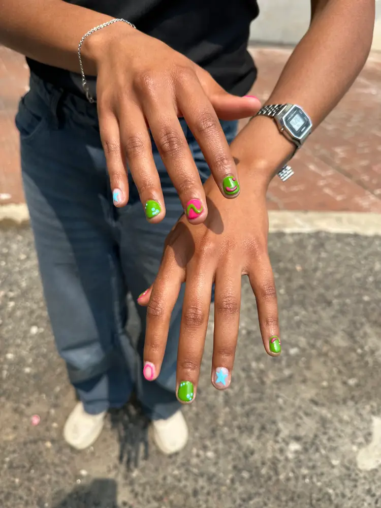 Nail art dos studios Dezstudio — exemplo 32